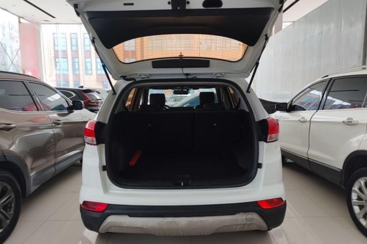 Used Hyundai ix25 2017 1.6L Automatic Smart Version Trunk
