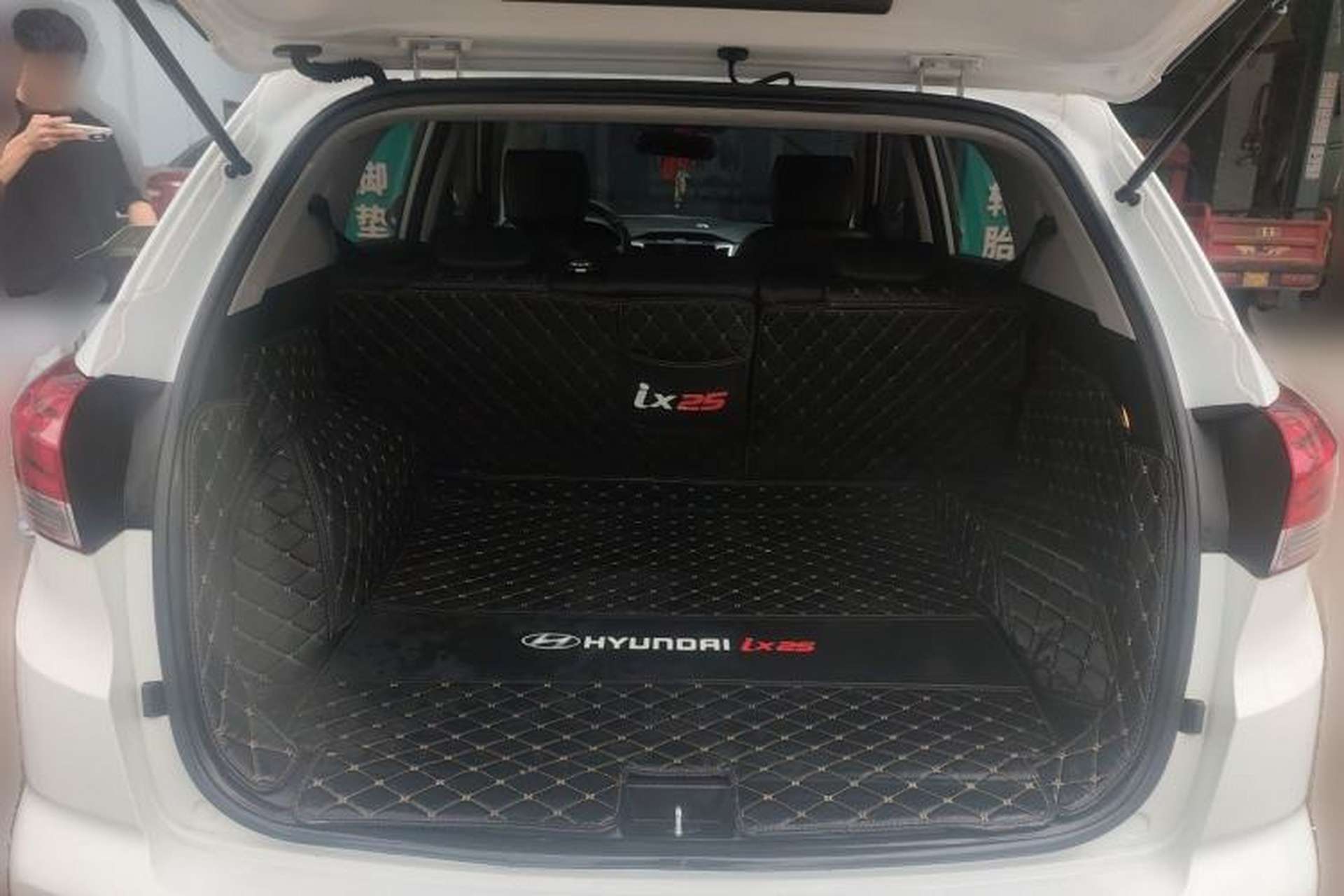 Used Hyundai ix25 2017 1.4T Automatic Smart Version Trunk