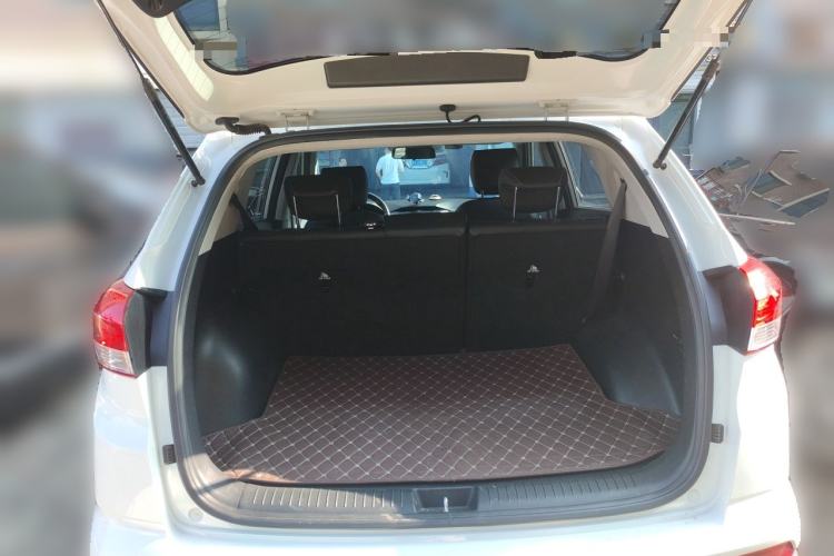 Used Hyundai ix25 2017 1.6L Automatic Smart Version Trunk