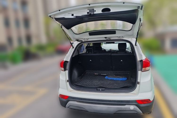 Used Hyundai ix25 2017 1.6L Automatic Smart Version Trunk