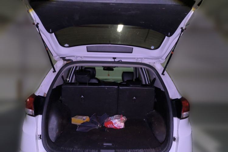 Used Hyundai ix25 2017 1.6L Automatic Smart Version Trunk