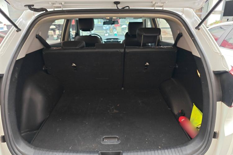 Used Hyundai ix25 2017 1.6L Automatic Smart Version Trunk