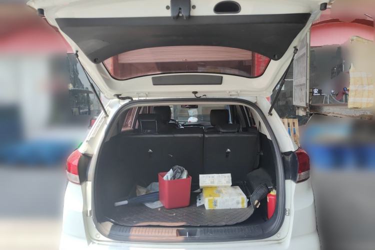 Used Hyundai ix25 2017 1.6L Automatic Smart Version Trunk