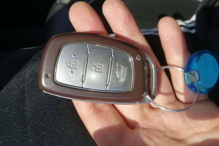Used Hyundai ix25 2017 1.6L Automatic Smart Version Vehicle Key