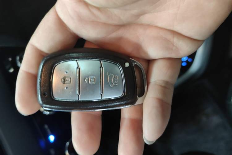 Used Hyundai ix25 2017 1.6L Automatic Smart Version Vehicle Key
