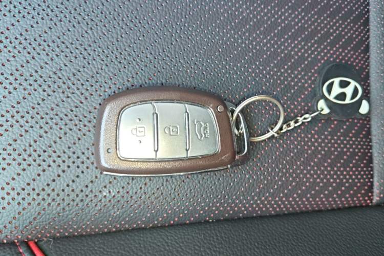 Used Hyundai ix25 2017 1.4T Automatic Smart Version Vehicle Key