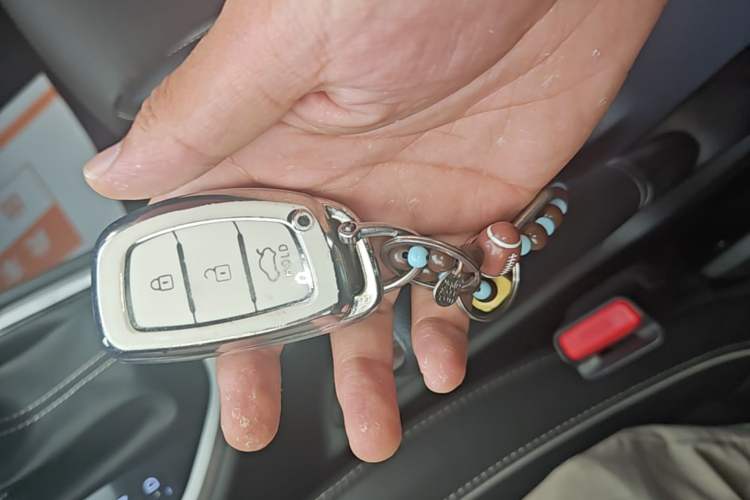 Used Hyundai ix25 2017 1.6L Automatic Smart Version Vehicle Key