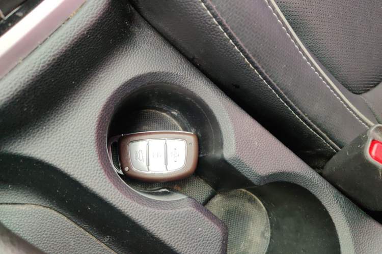 Used Hyundai ix25 2017 1.6L Automatic Smart Version Vehicle Key
