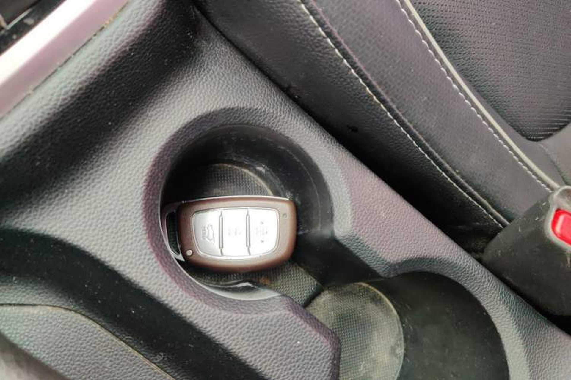 Used Hyundai ix25 2017 1.6L Automatic Smart Version Vehicle Key
