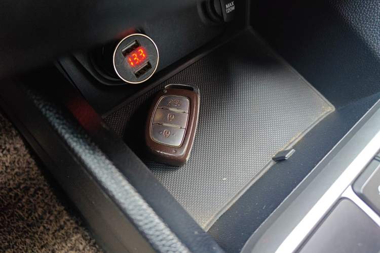 Used Hyundai ix25 2017 1.6L Automatic Smart Version Vehicle Key
