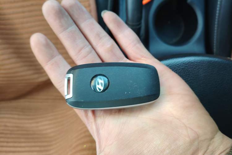 Used Hyundai ix25 2017 1.6L Automatic Smart Version Vehicle Key