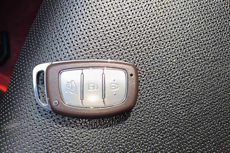 Used Hyundai ix25 2017 1.6L Automatic Smart Version Vehicle Key
