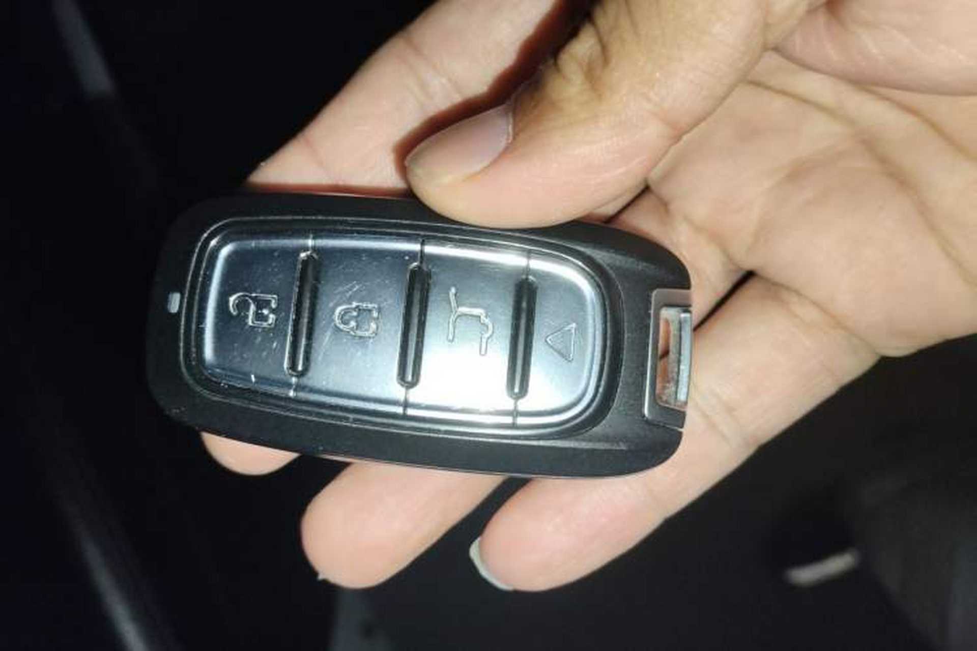 Used Hyundai ix25 2017 1.6L Automatic Smart Version Vehicle Key