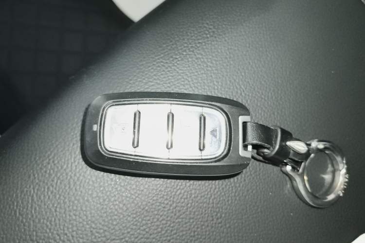 Used Hyundai ix25 2017 1.6L Automatic Smart Version Vehicle Key