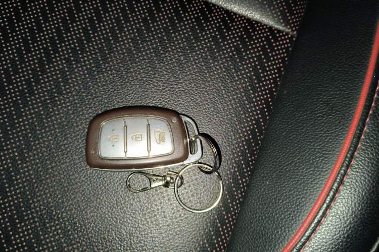 Used Hyundai ix25 2017 1.4T Automatic Smart Version Vehicle Key