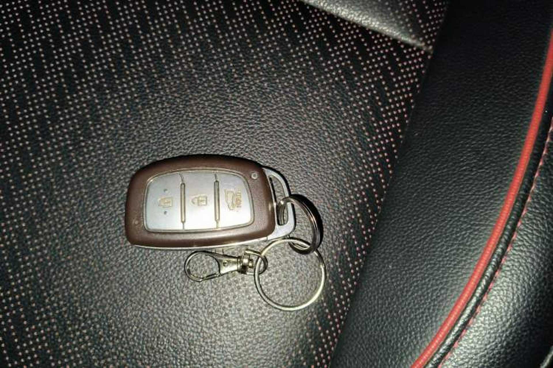 Used Hyundai ix25 2017 1.4T Automatic Smart Version Vehicle Key