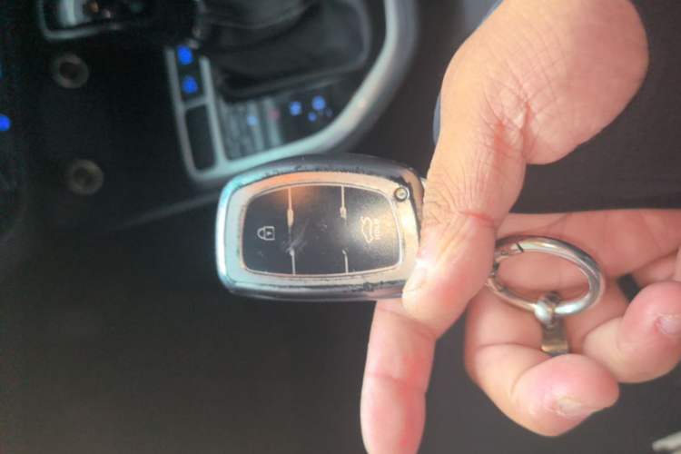 Used Hyundai ix25 2017 1.6L Automatic Smart Version Vehicle Key