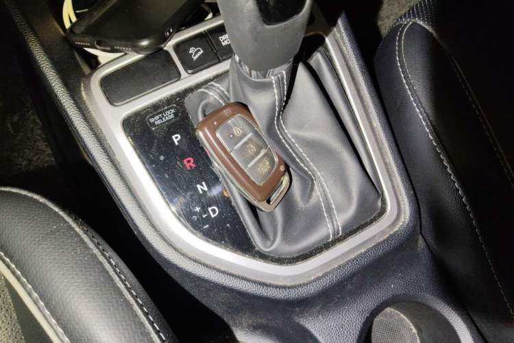 Used Hyundai ix25 2017 1.6L Automatic Smart Version Vehicle Key