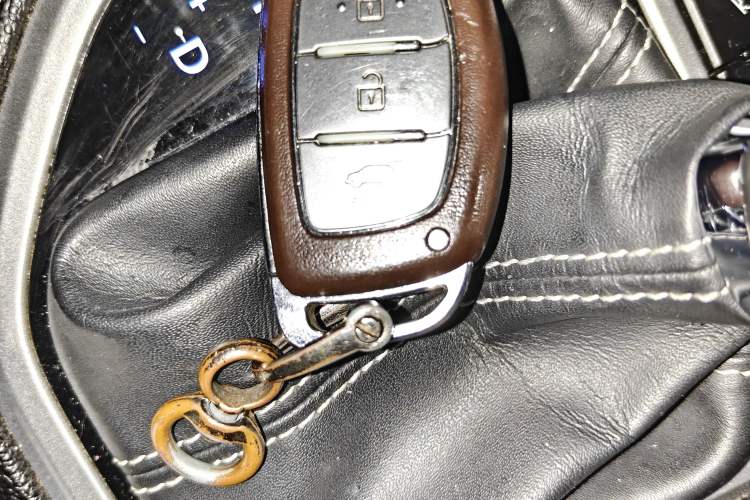Used Hyundai ix25 2017 1.6L Automatic Smart Version Vehicle Key