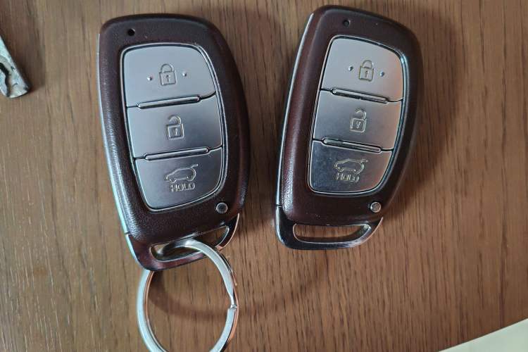 Used Hyundai ix25 2017 1.6L Automatic Smart Version Vehicle Key