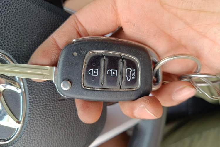 Used Hyundai ix25 2017 1.6L Manual Fashion Model Vehicle Key