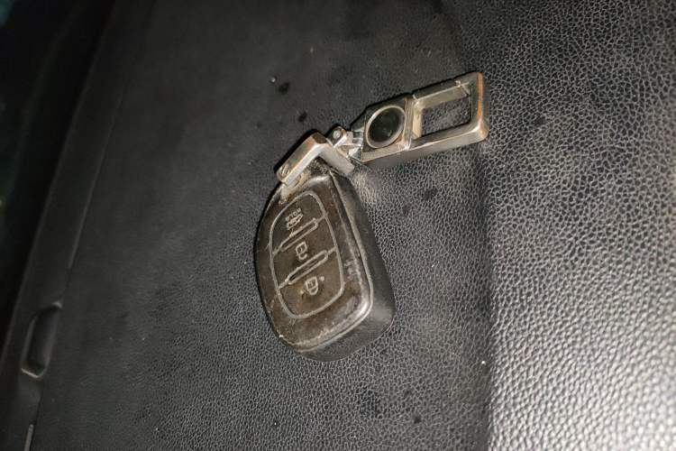 Used Hyundai ix25 2017 1.6L Automatic Smart Version Vehicle Key