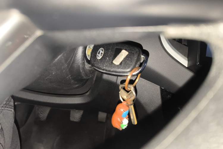 Used Hyundai ix25 2017 1.6L Manual Fashion Model Vehicle Key