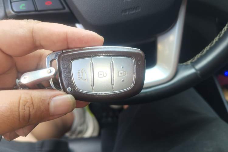 Used Hyundai ix25 2017 1.6L Automatic Smart Version Vehicle Key