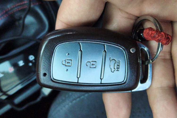Used Hyundai ix25 2017 1.6L Automatic Smart Version Vehicle Key