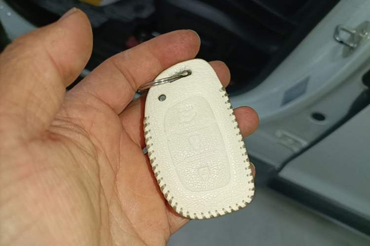 Used Hyundai ix25 2017 1.6L Automatic Smart Version Vehicle Key