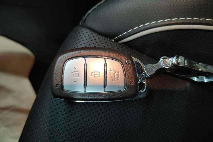Used Hyundai ix25 2017 1.6L Automatic Smart Version Vehicle Key
