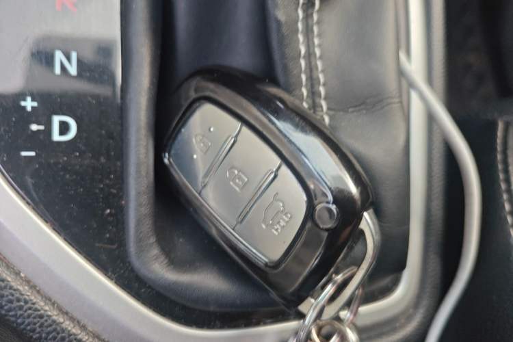 Used Hyundai ix25 2017 1.6L Automatic Smart Version Vehicle Key