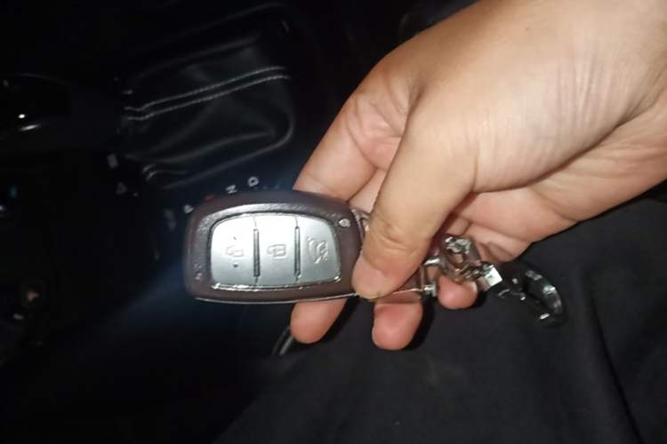 Used Hyundai ix25 2017 1.6L Automatic Smart Version Vehicle Key