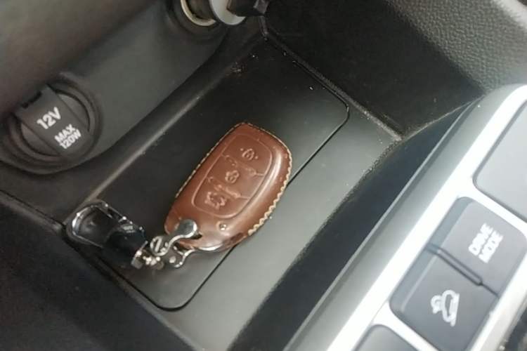 Used Hyundai ix25 2017 1.6L Automatic Smart Version Vehicle Key