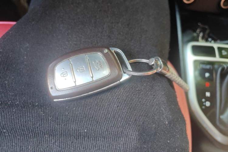 Used Hyundai ix25 2017 1.6L Automatic Smart Version Vehicle Key