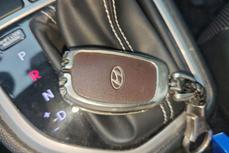 Used Hyundai ix25 2017 1.6L Automatic Smart Version Vehicle Key