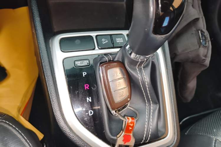 Used Hyundai ix25 2017 1.6L Automatic Smart Version Vehicle Key