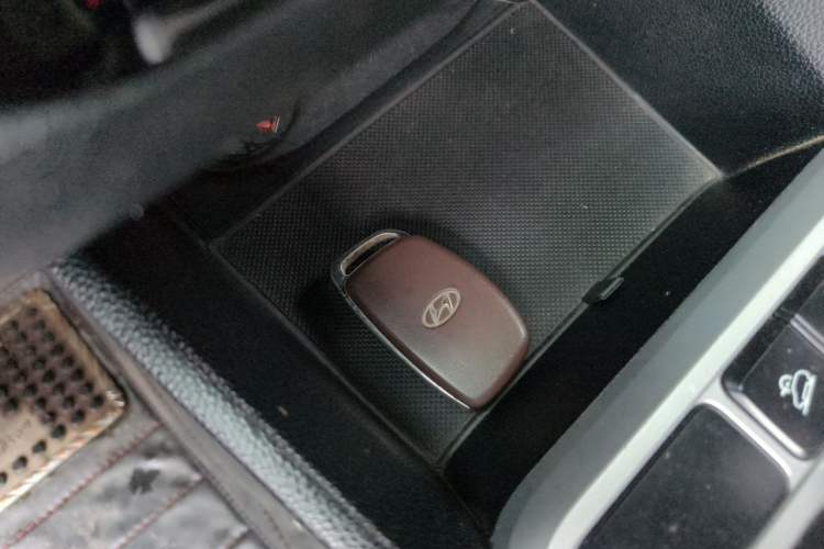 Used Hyundai ix25 2017 1.6L Automatic Smart Version Vehicle Key