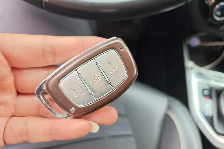 Used Hyundai ix25 2017 1.6L Automatic Smart Version Vehicle Key