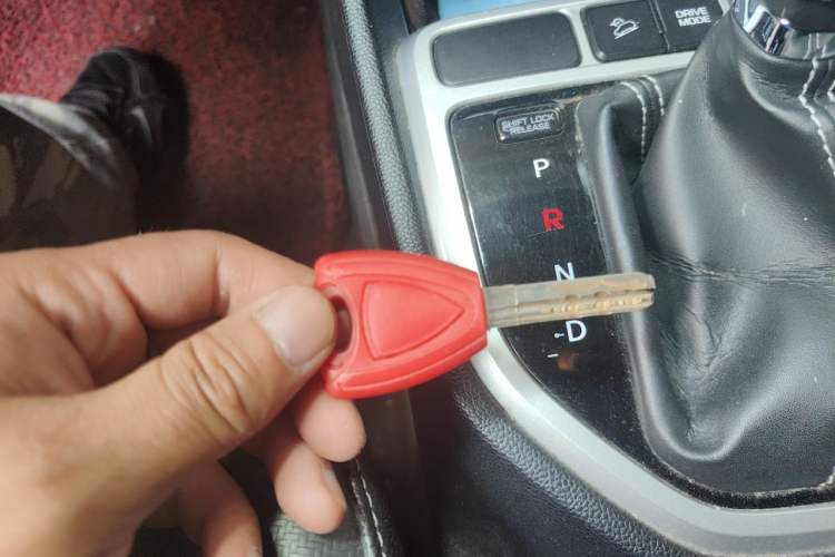 Used Hyundai ix25 2017 1.6L Automatic Smart Version Vehicle Key