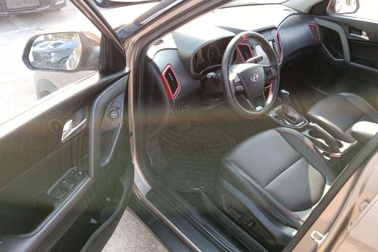 Used Hyundai ix25 2017 1.4T Automatic Smart Version Driver Seat