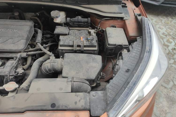 Used Hyundai ix25 2017 1.6L Automatic Smart Version Engine Bay Left