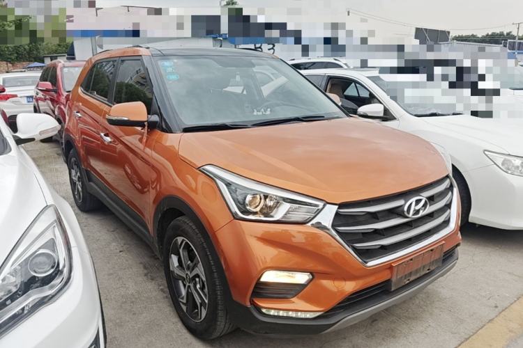 Used Hyundai ix25 2017 1.6L Automatic Smart Version Front Right 45 Deg