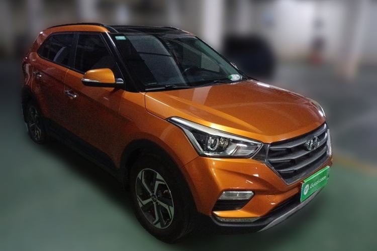 Used Hyundai ix25 2017 1.6L Automatic Smart Version Front Right 45 Deg