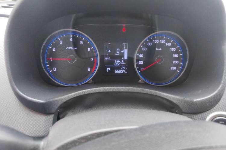 Used Hyundai ix25 2017 1.6L Automatic Smart Version Instrument Cluster