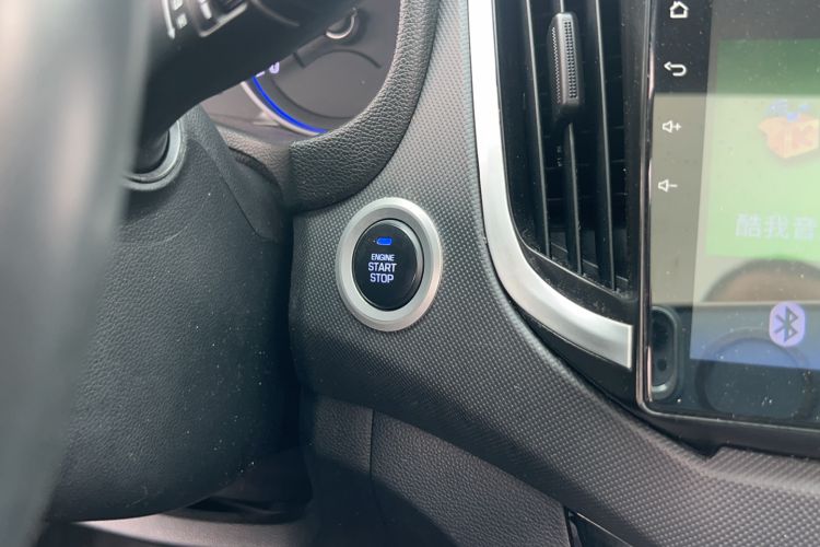 Used Hyundai ix25 2017 1.6L Automatic Smart Version Interior 10