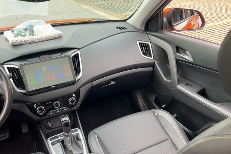 Used Hyundai ix25 2017 1.6L Automatic Smart Version Interior 3