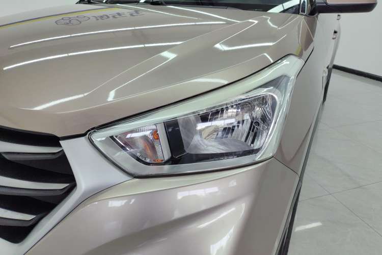 Used Hyundai ix25 2017 1.6L Manual Fashion Model Left Front Headlight