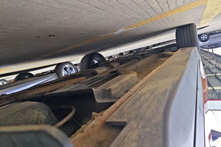 Used Hyundai ix25 2017 1.6L Automatic Smart Version Left Side Sill