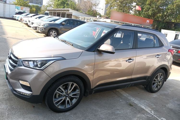 Used Hyundai ix25 2017 1.4T Automatic Smart Version Left Side